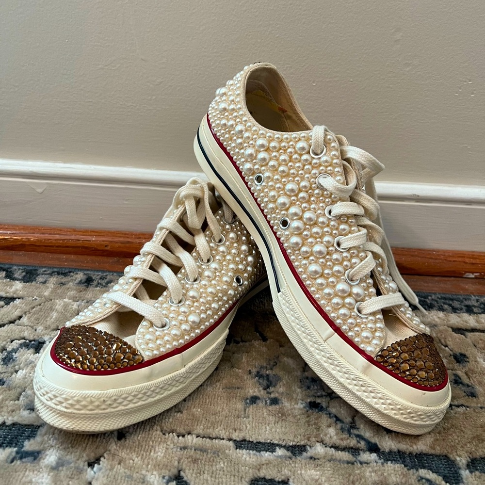 LIKE NEW - Pearl Converse All-Stars Sneakers - Perfect for weddings!